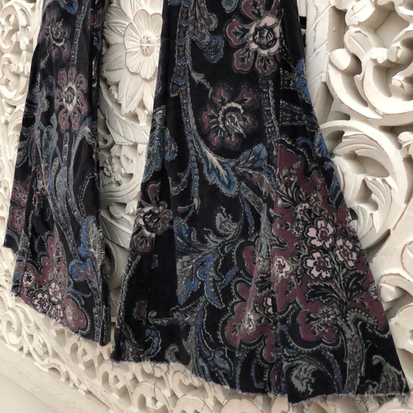 FREE PEOPLE Corduroy Flare Pants 26 🦋 - Picture 2 of 8